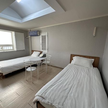 Daegu Dongseongro Gyeong'S Hostel Extérieur photo