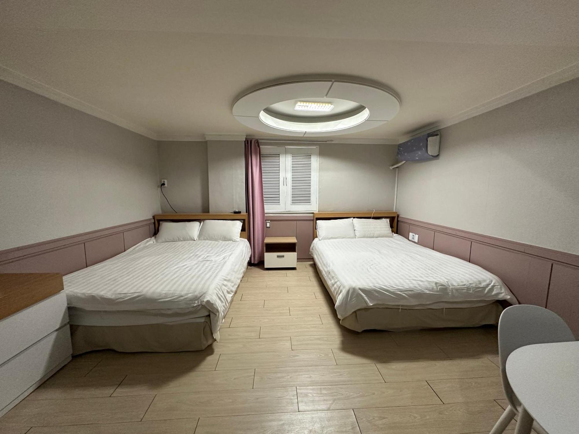 Daegu Dongseongro Gyeong'S Hostel Extérieur photo