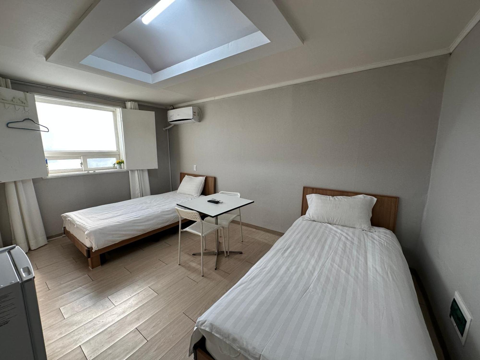 Daegu Dongseongro Gyeong'S Hostel Extérieur photo