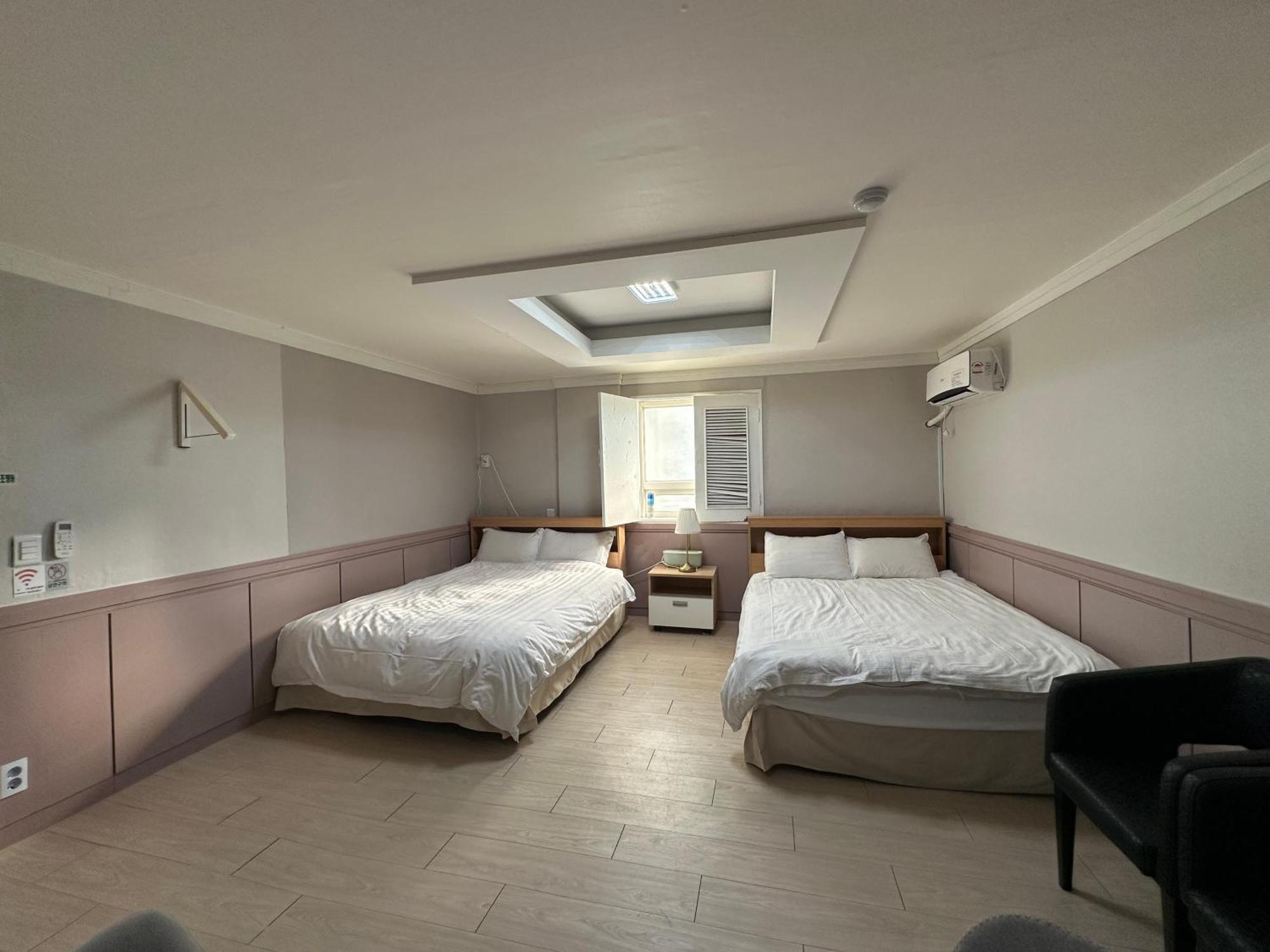 Daegu Dongseongro Gyeong'S Hostel Extérieur photo