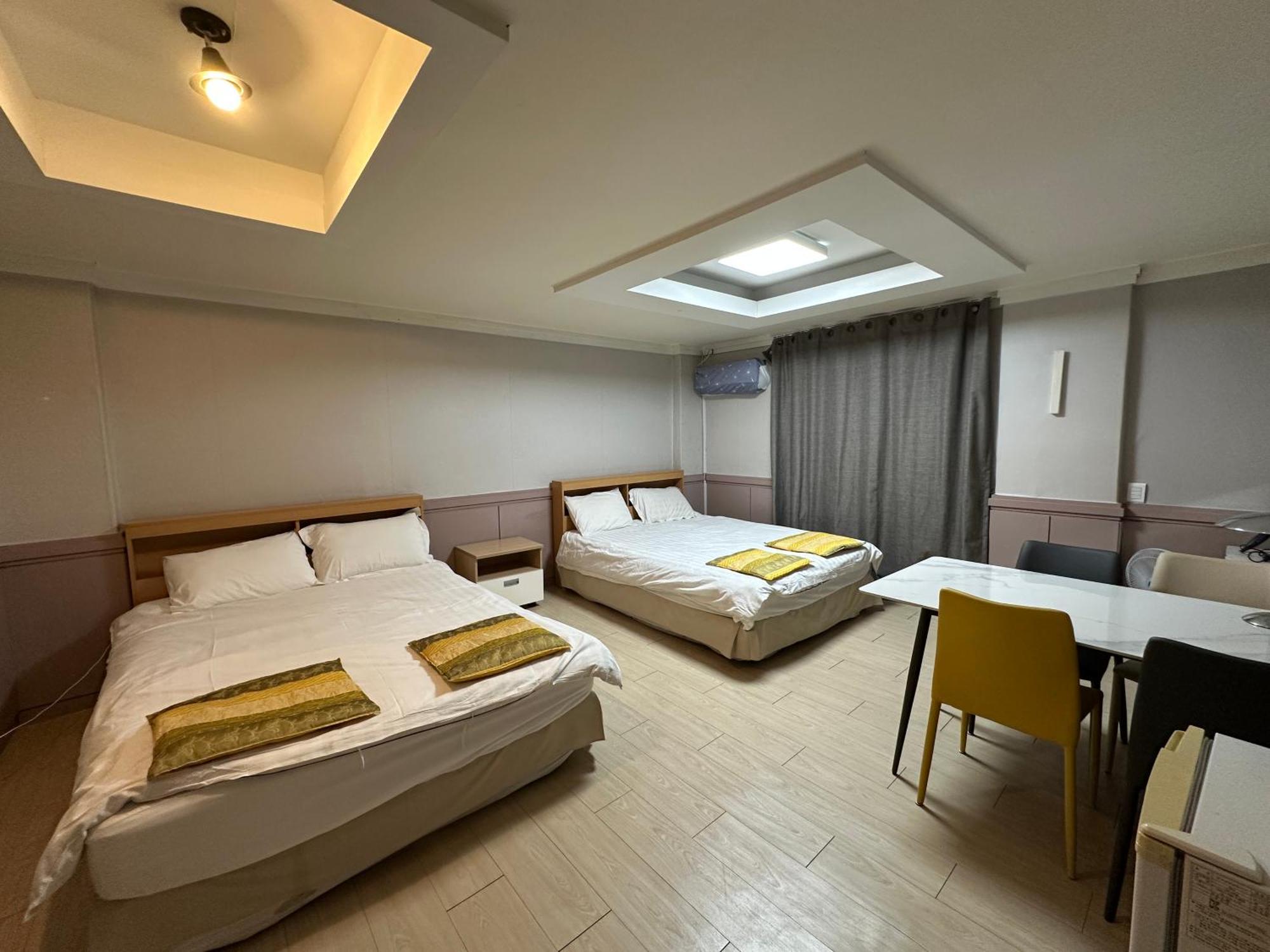 Daegu Dongseongro Gyeong'S Hostel Extérieur photo