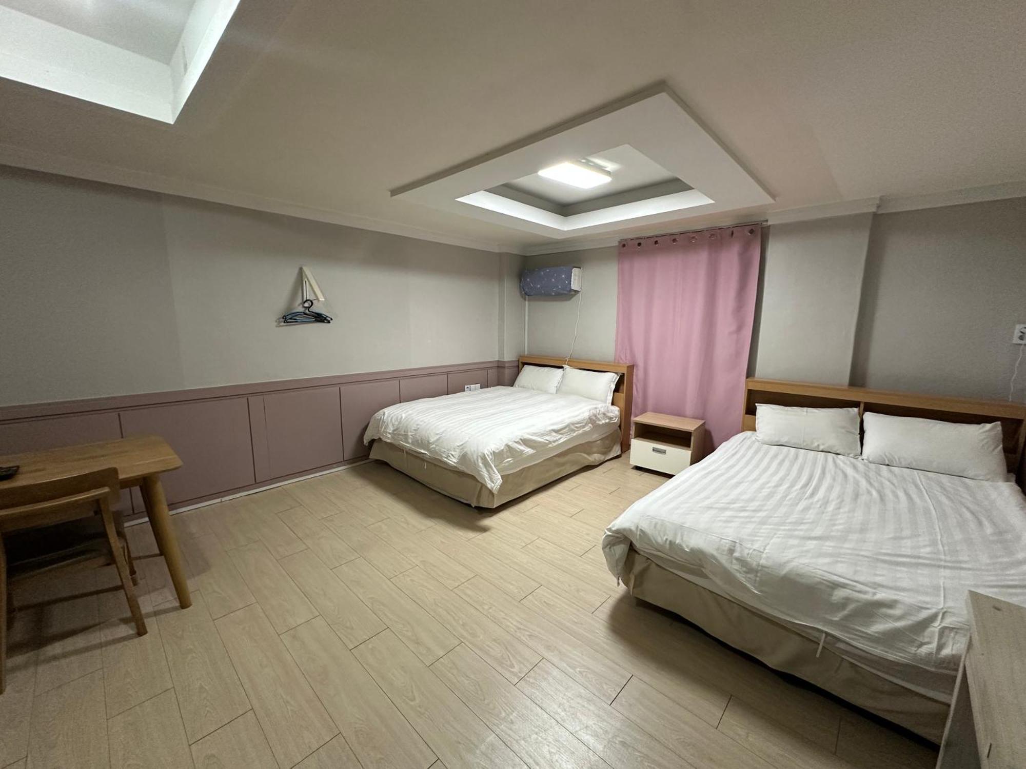 Daegu Dongseongro Gyeong'S Hostel Extérieur photo