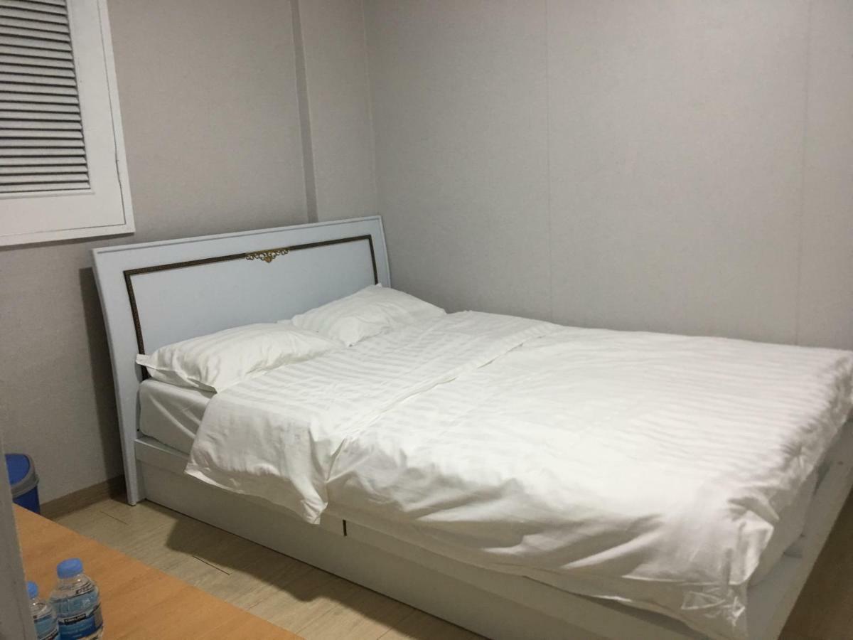 Daegu Dongseongro Gyeong'S Hostel Extérieur photo