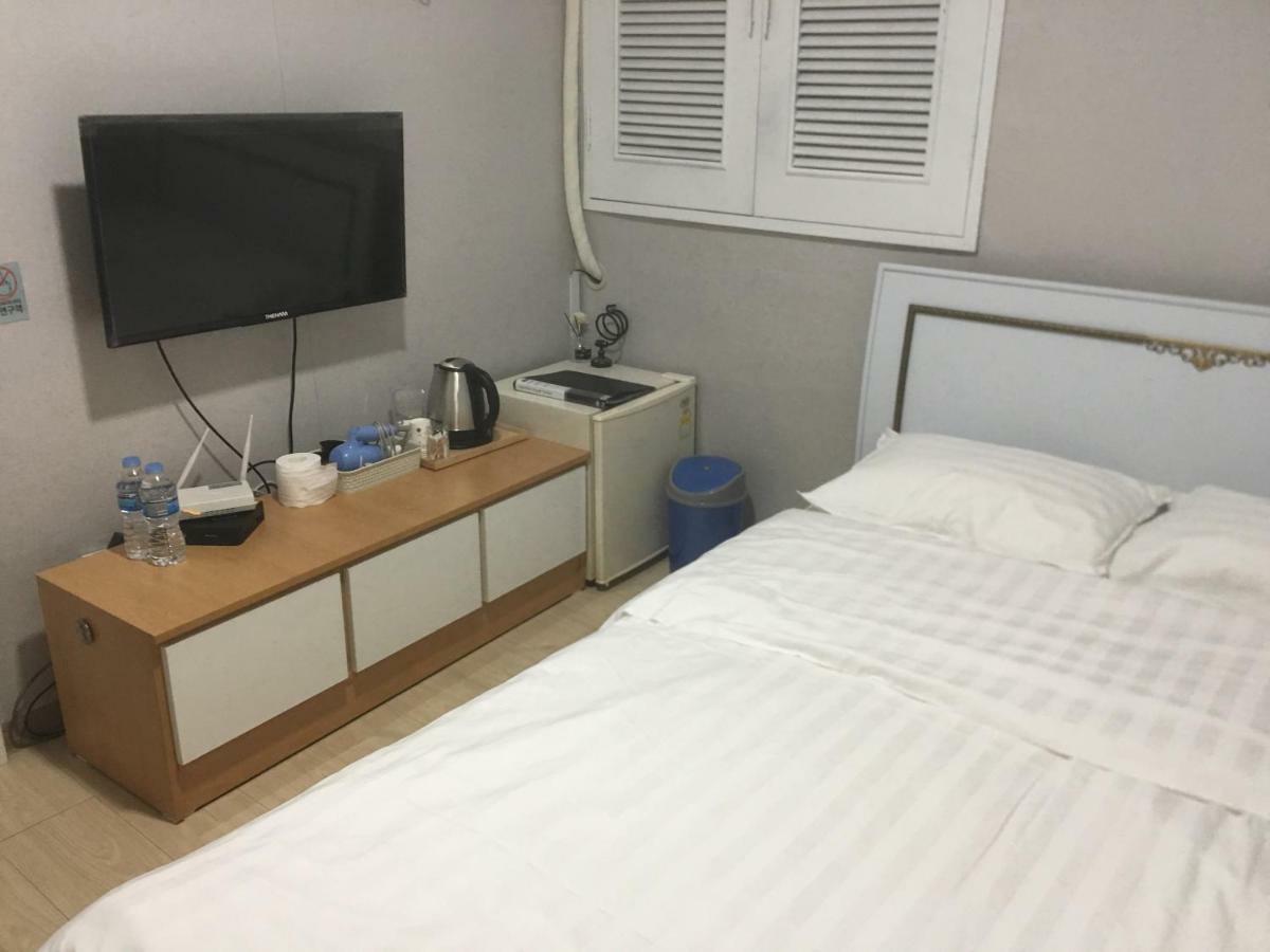 Daegu Dongseongro Gyeong'S Hostel Extérieur photo