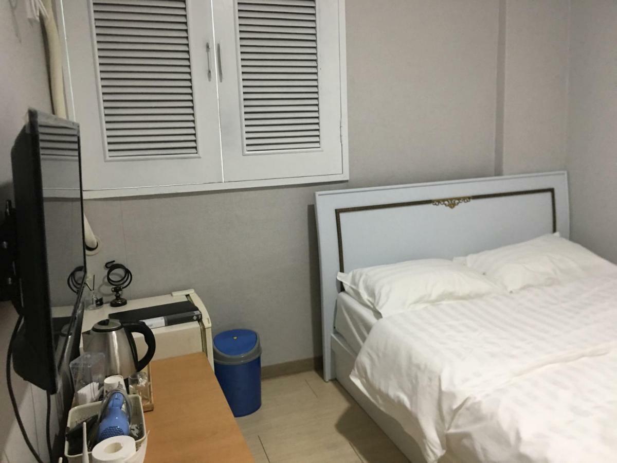 Daegu Dongseongro Gyeong'S Hostel Extérieur photo