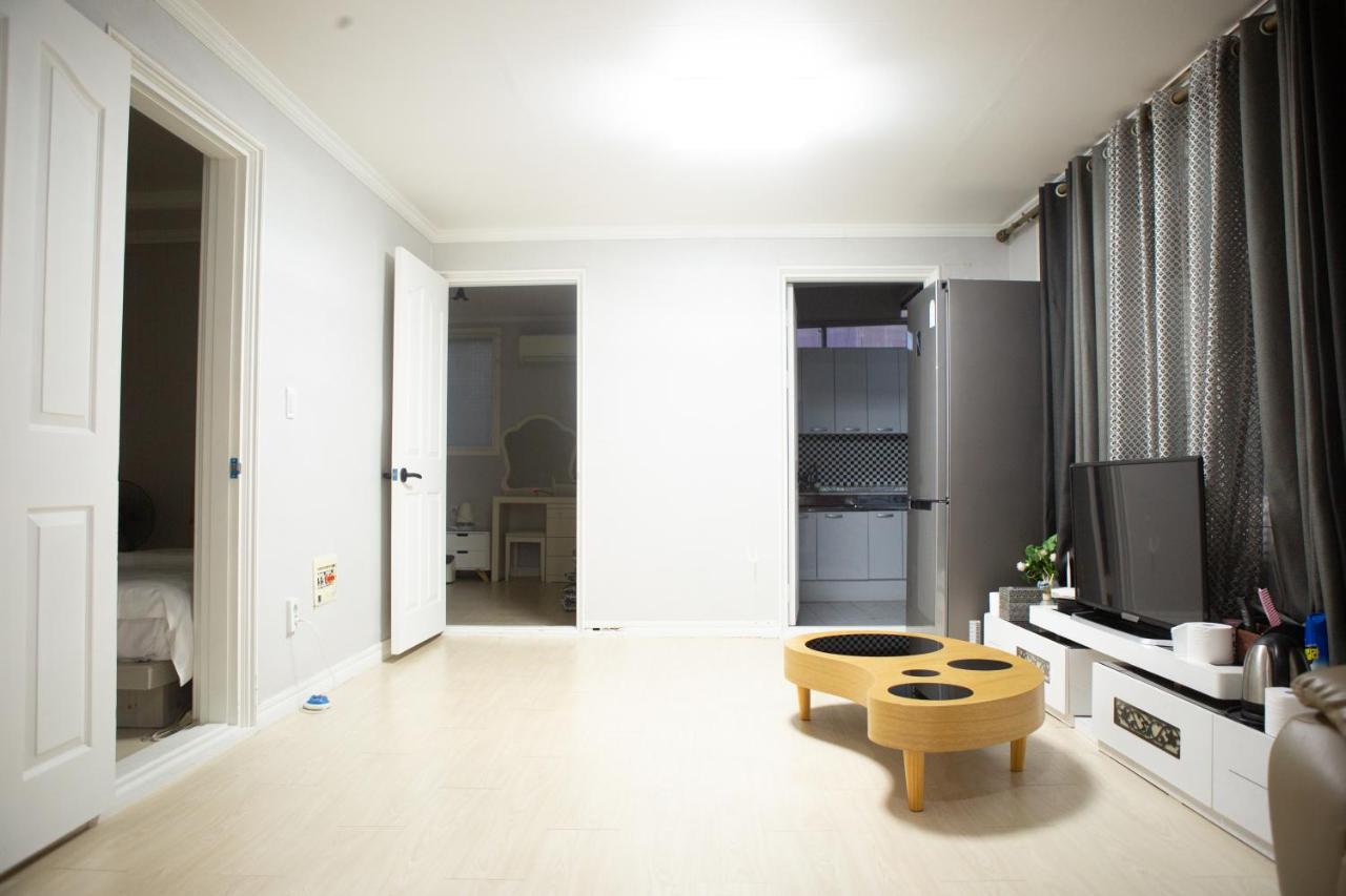 Daegu Dongseongro Gyeong'S Hostel Extérieur photo